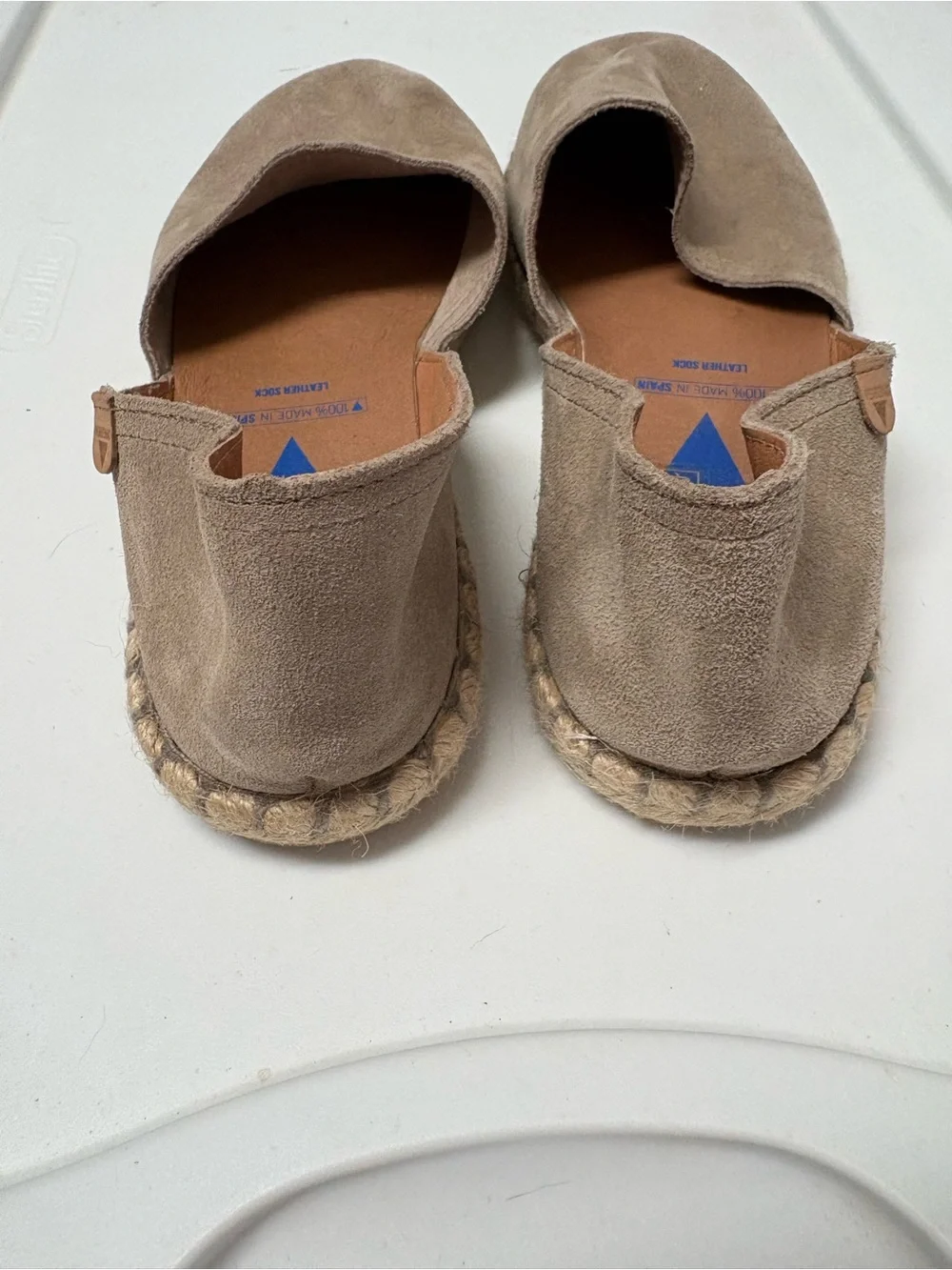 Verbenas Flats in Tan Size 8 (39) - Picture 3 of 5